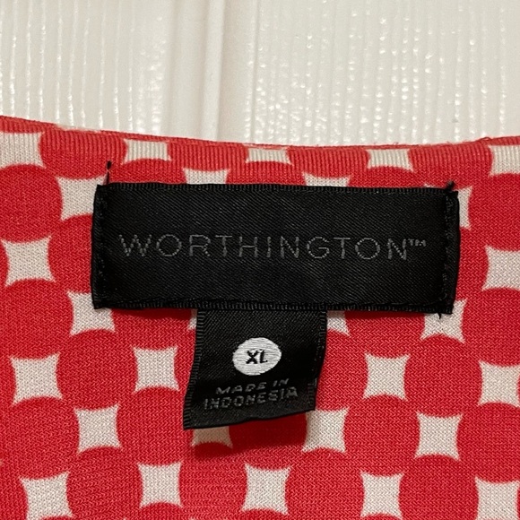Worthington Red Sleeveless Blouse with Notched Collar - Picture 3 of 9